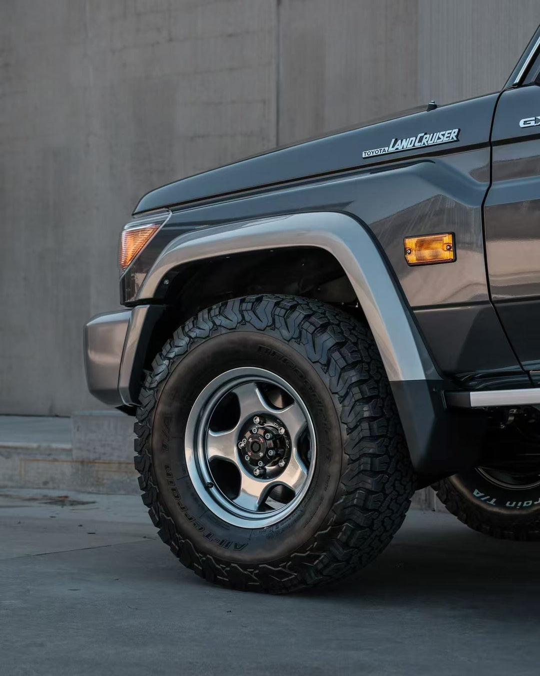 BRADLEY V 🇯🇵  The pioneer of Japanese 4x4 specialised wheels