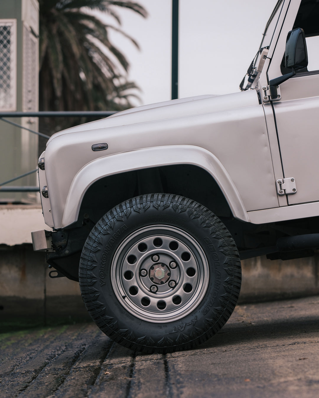 SKYFALL SILVER DEFENDER 110 UTE