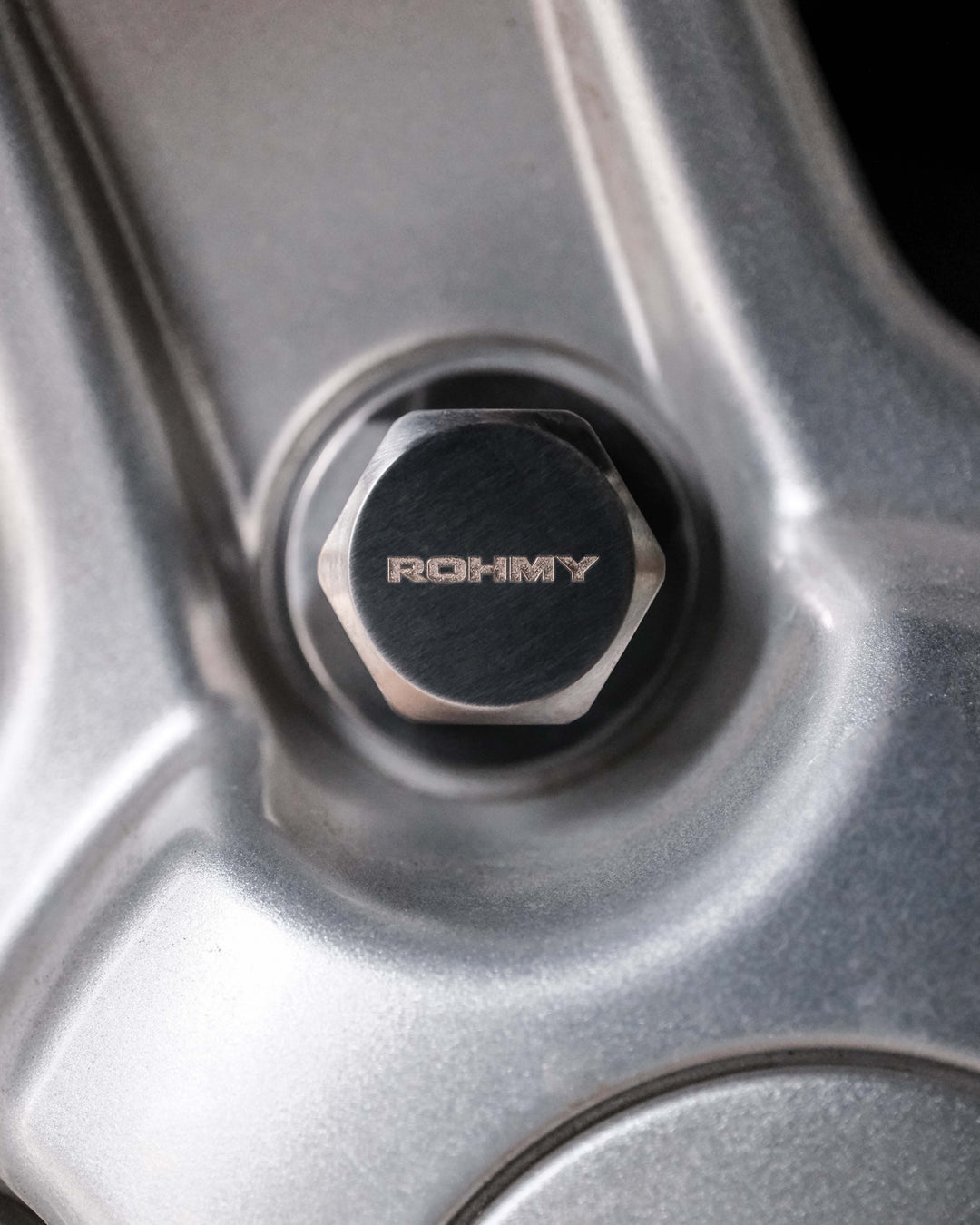 ROHMY LAND ROVER FORGED TITANIUM WHEEL BOLT PACK