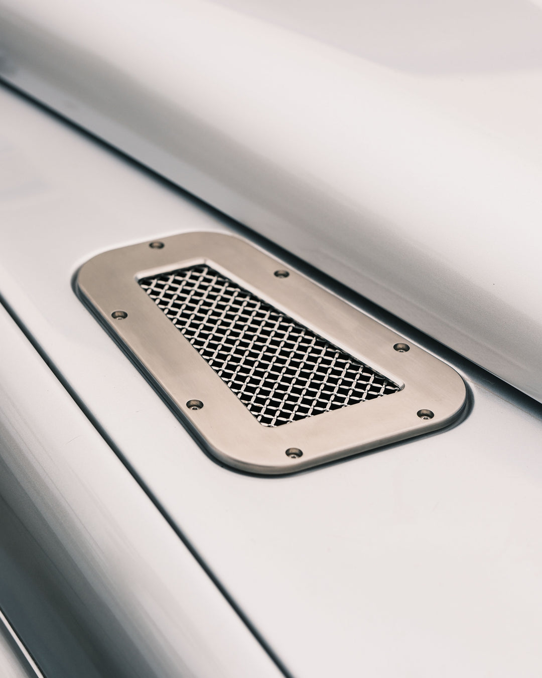 SKYFALL SILVER DEFENDER 110 UTE