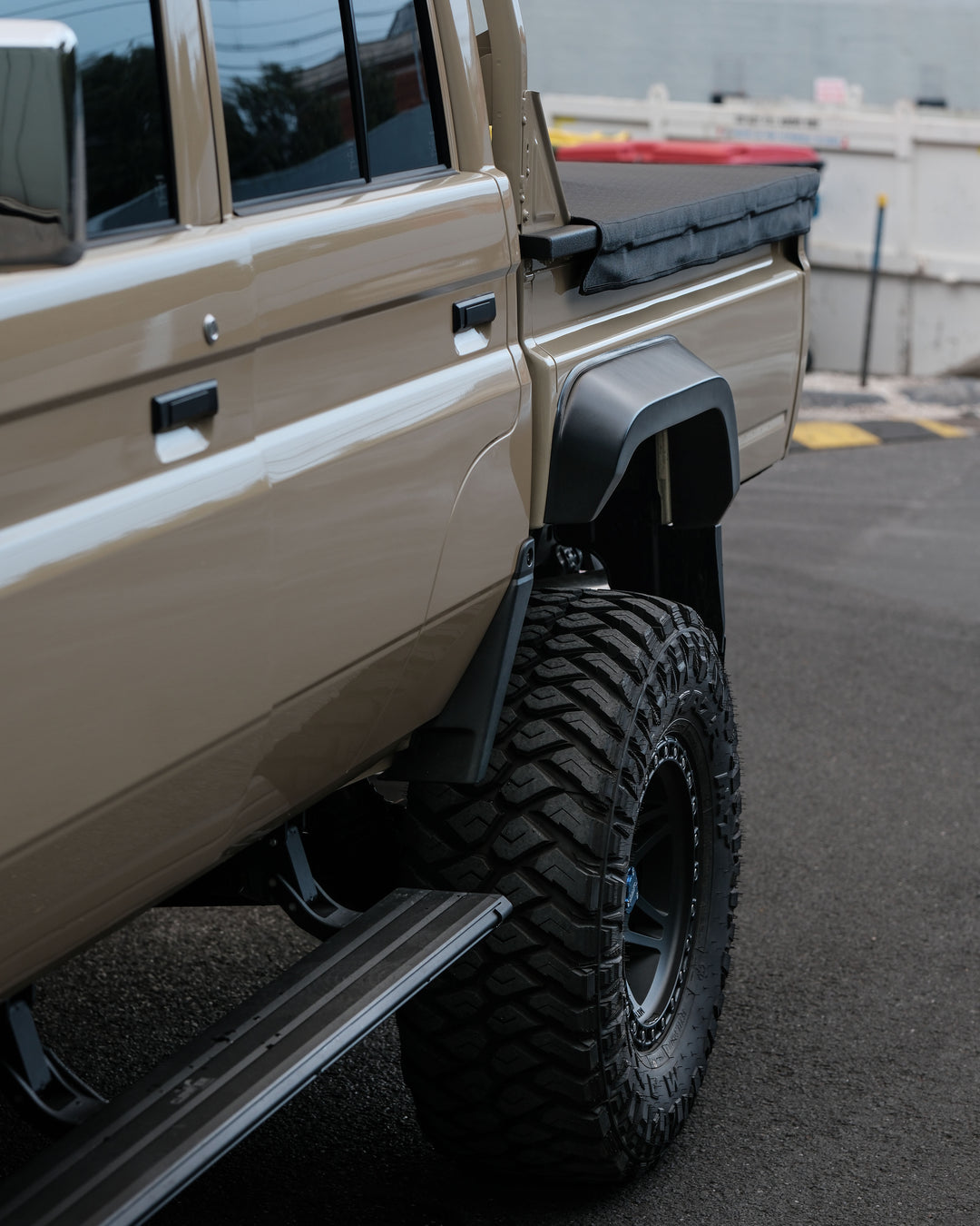 GENUINE TOYOTA JAPAN LANDCRUISER 79 REAR WELLBODY