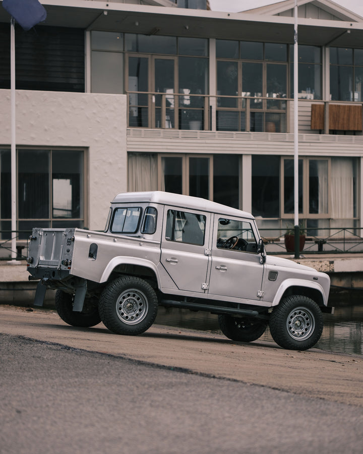 SKYFALL SILVER DEFENDER 110 UTE