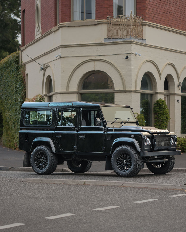 5.7 HEMI V8 AUTO PUMA DEFENDER 110 PROJECT