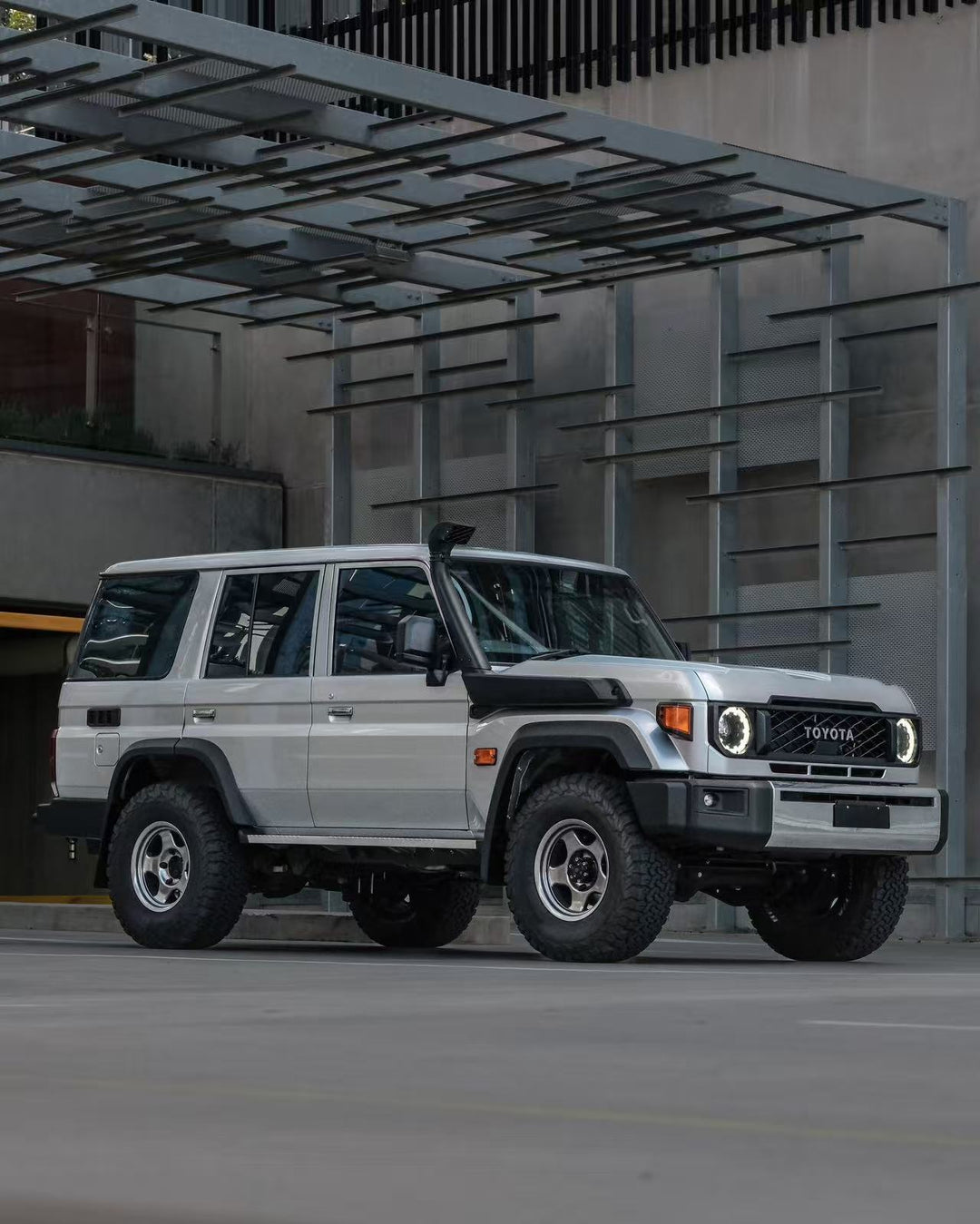 BRADLEY V 🇯🇵  The pioneer of Japanese 4x4 specialised wheels