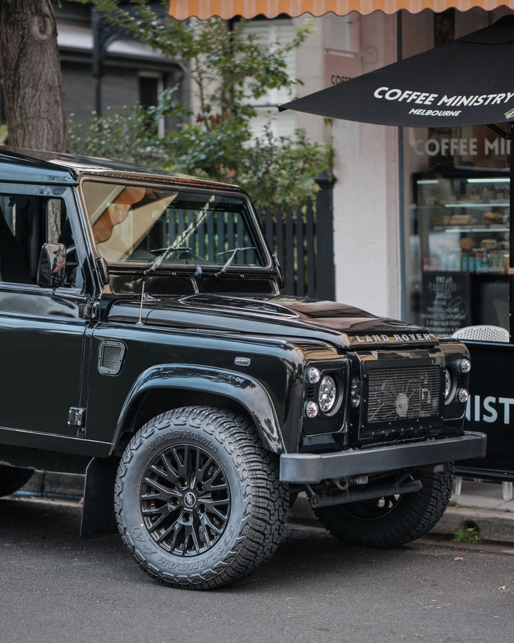 5.7 HEMI V8 AUTO PUMA DEFENDER 110 PROJECT