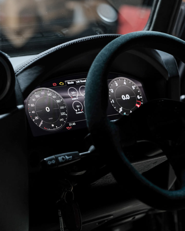 PUMA DEFENDER DIGITAL CLUSTER