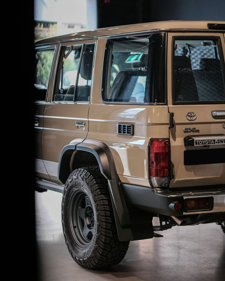 ROHMY 76 REAR WIDER FLARE EXTENSION