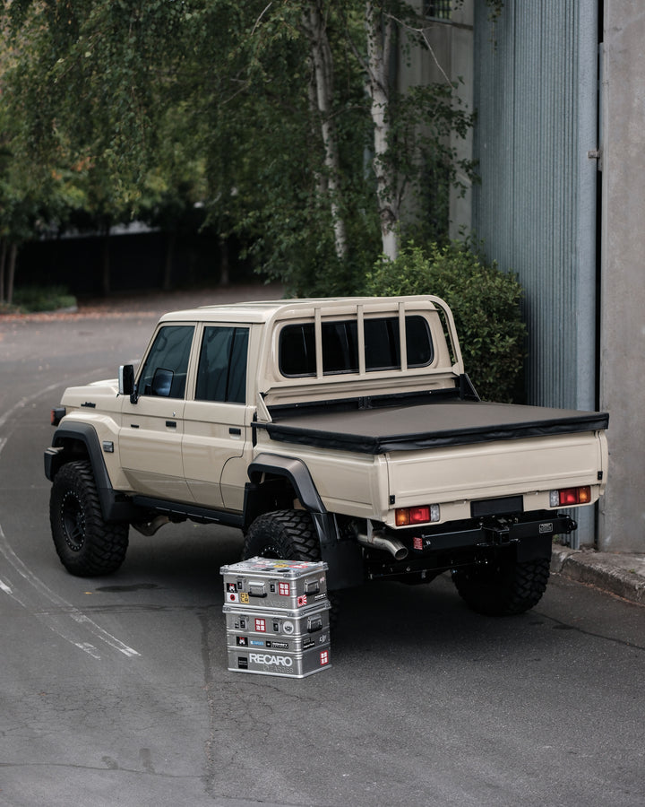 GENUINE TOYOTA JAPAN LANDCRUISER 79 REAR WELLBODY