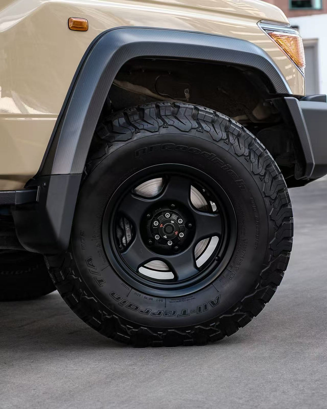 BRADLEY V 🇯🇵  The pioneer of Japanese 4x4 specialised wheels