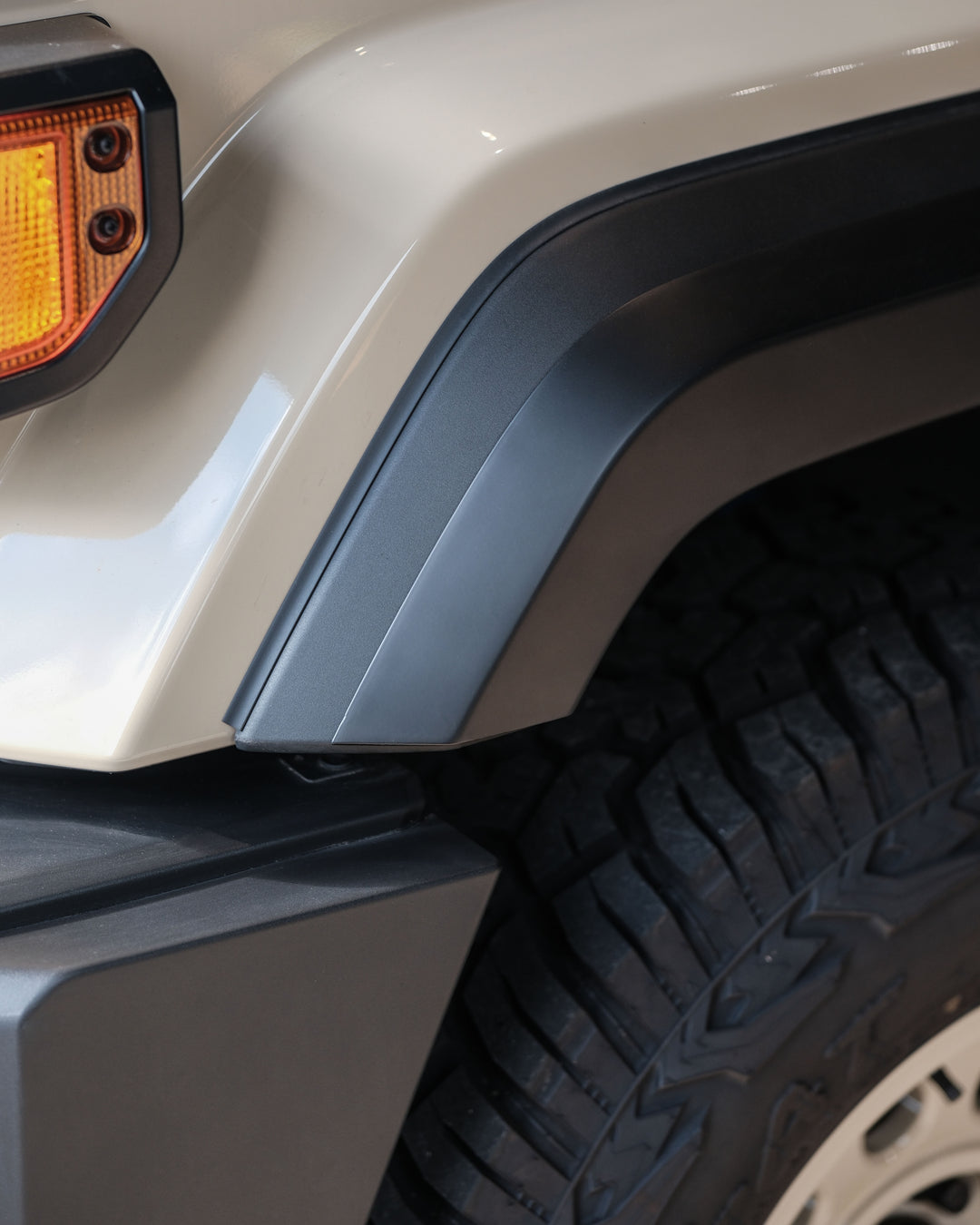 ROHMY LC70 FRONT OVER FENDER