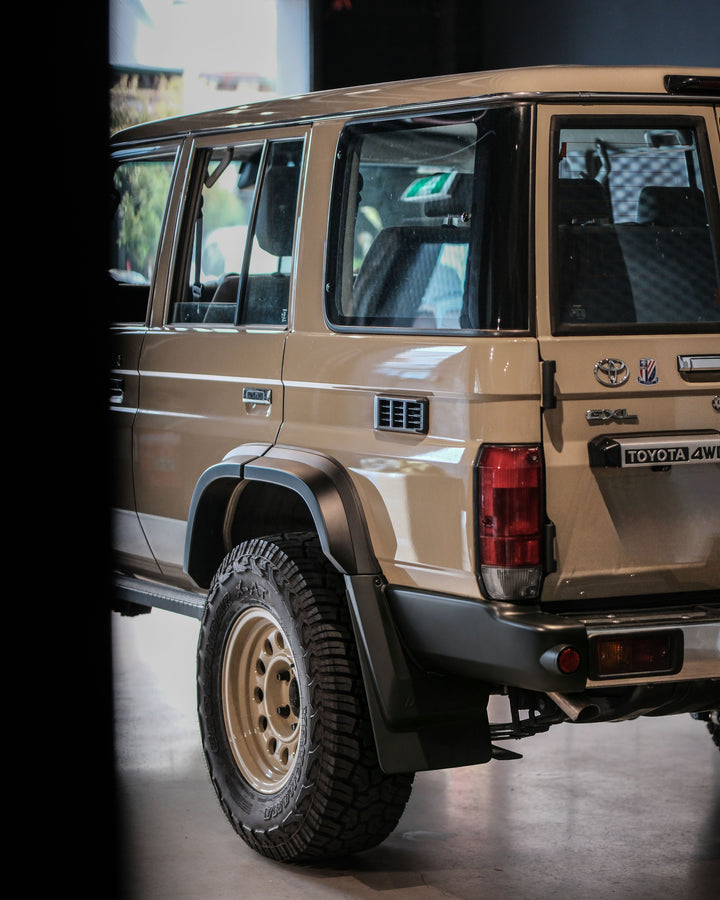 ROHMY 76 REAR OVER FENDER