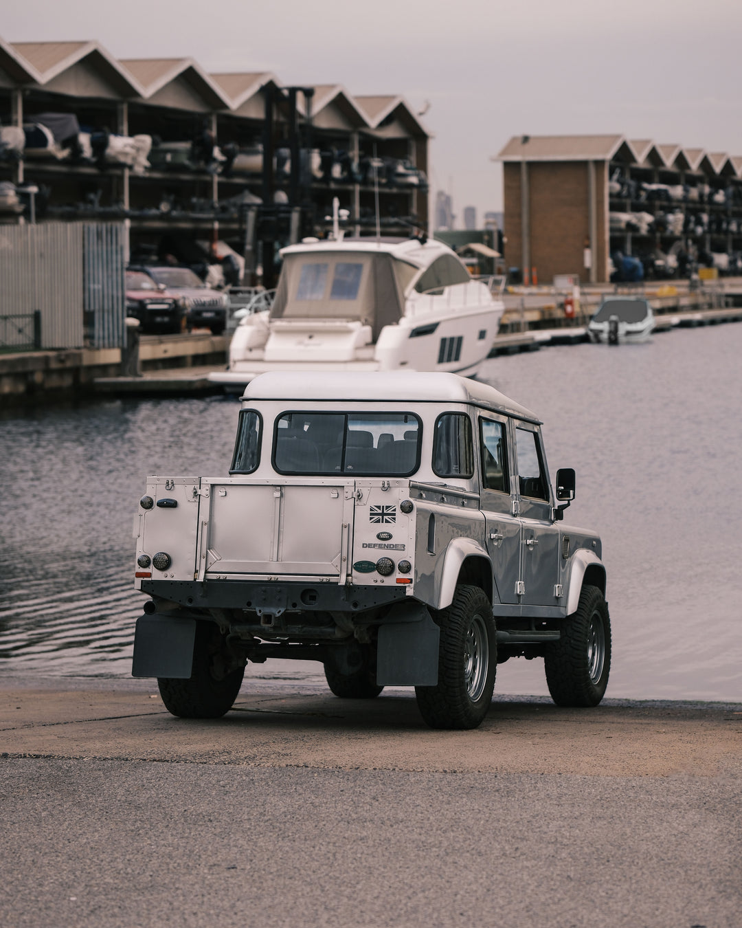 SKYFALL SILVER DEFENDER 110 UTE