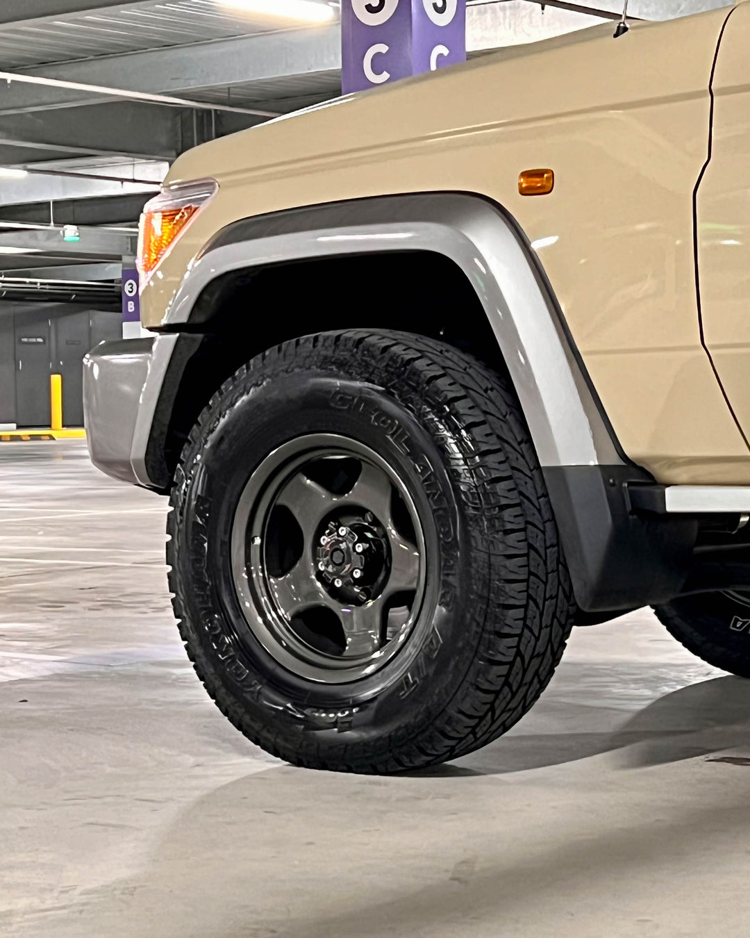 BRADLEY V 🇯🇵  The pioneer of Japanese 4x4 specialised wheels