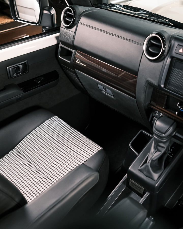 ROHMY LANDCRUISER 70SERIES PREMIUM DASHBOARD PACKAGE