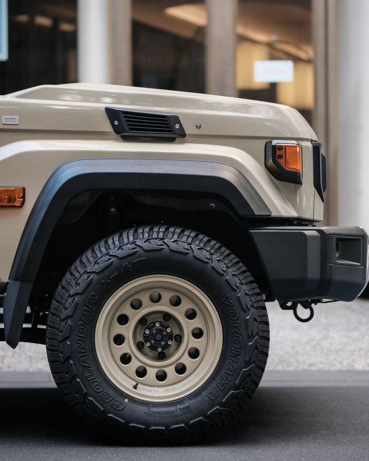 ROHMY LC70 FRONT OVER FENDER