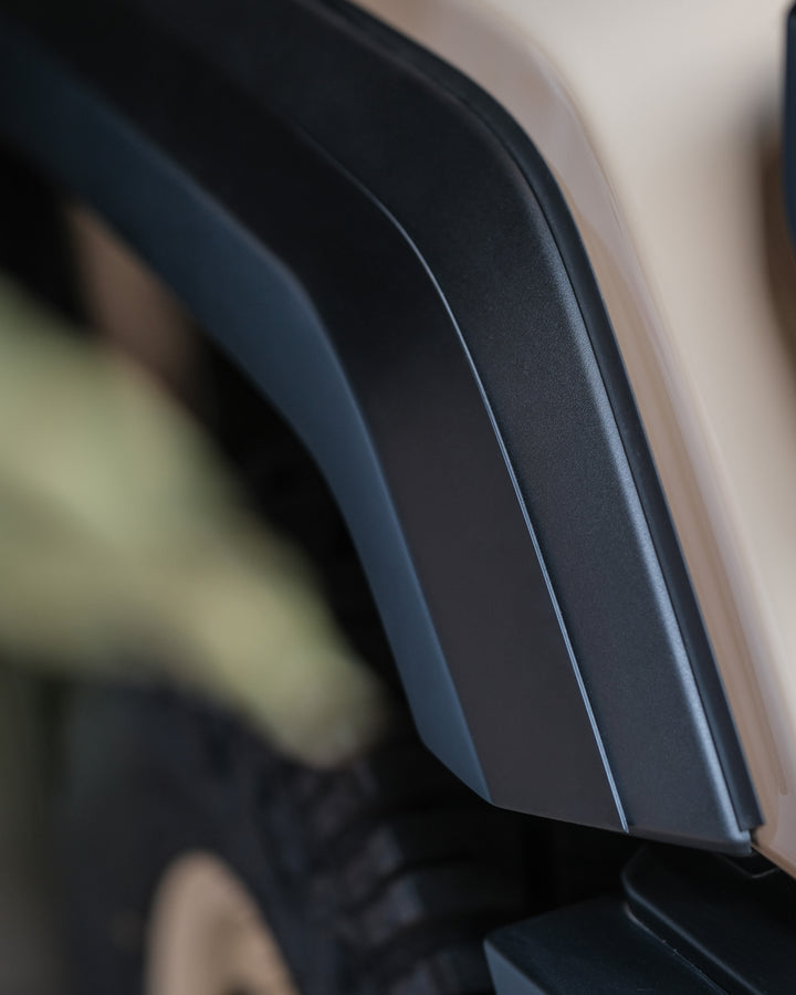 ROHMY LC70 FRONT OVER FENDER