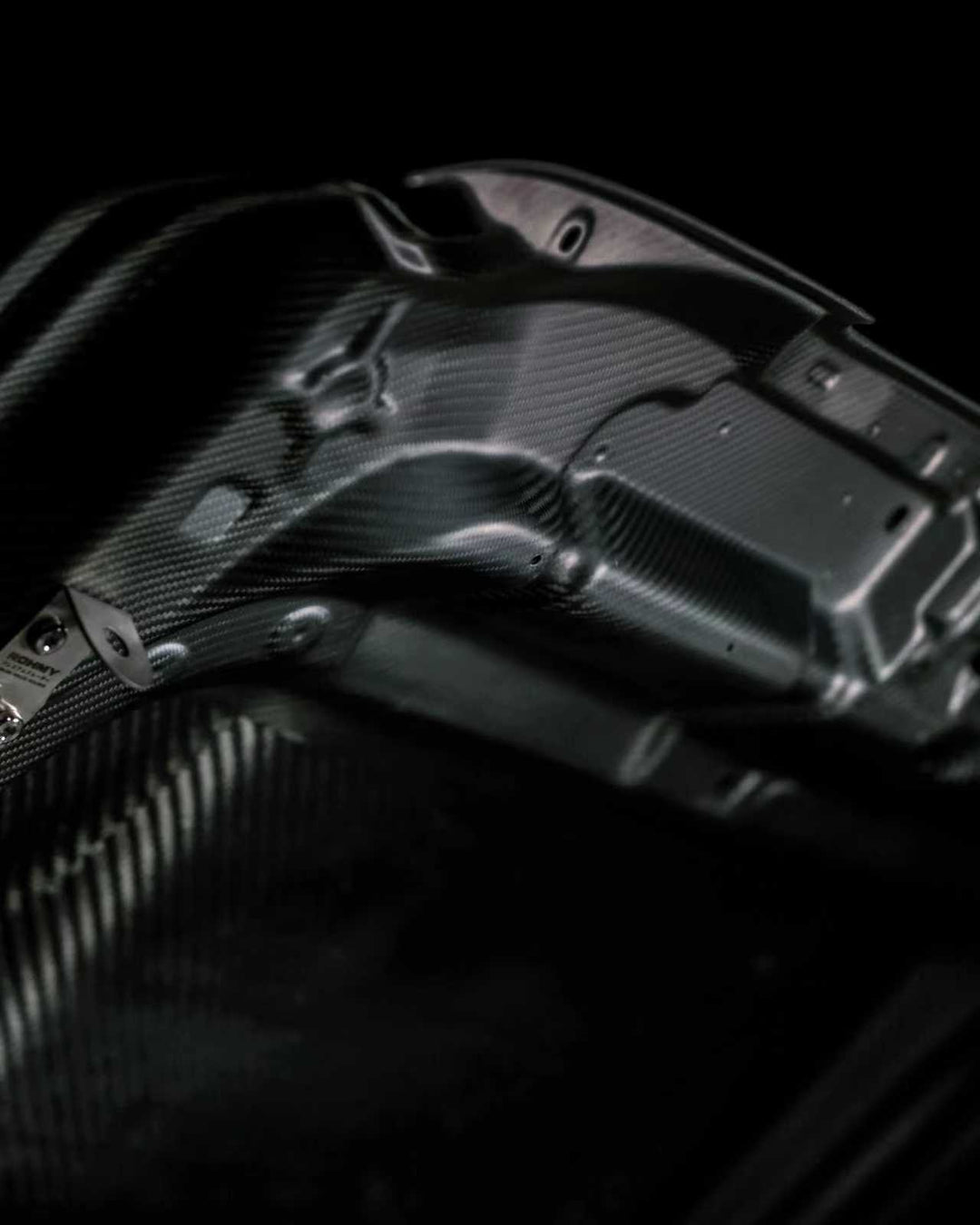 ROHMY LANDCRUISER 70 SERIES DRY CARBON BONNET