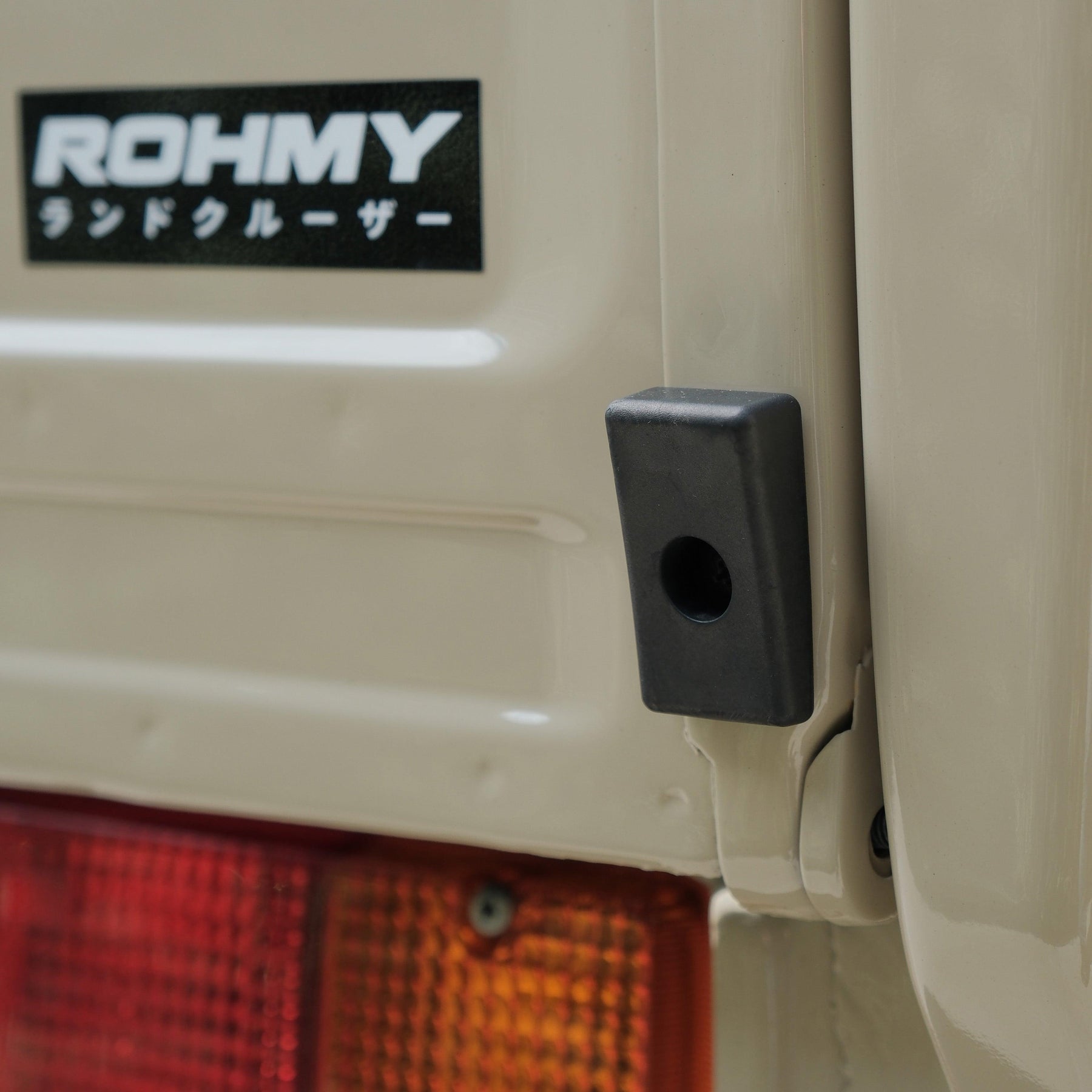 TOYOTA LANDCRUISER 79SERIES TAILGATE RUBBER STOPPERS ROHMY AUSTRALIA